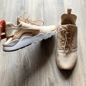 Tan Nike Air Huarache